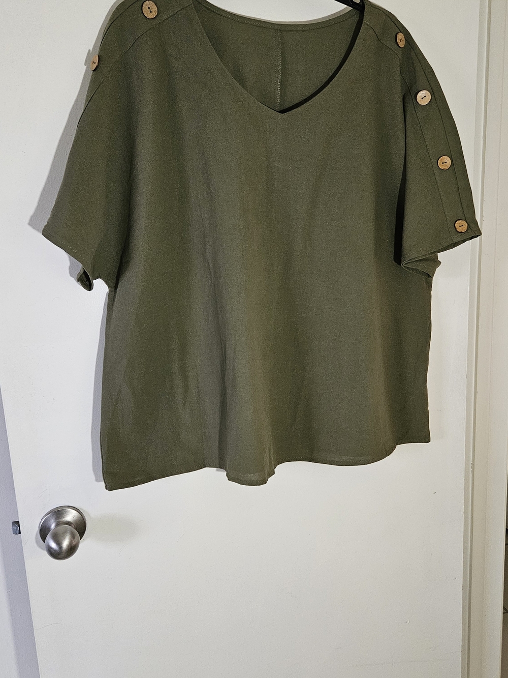 SHEIN Olive Green V-Neck Short Sleeve Top with Shoulder Buttons